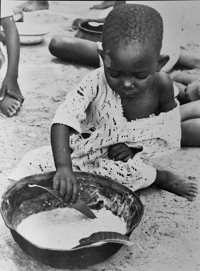 Clench of Poverty, Pambarra Soup Kitchen, 35mm photo journal © Don's Art