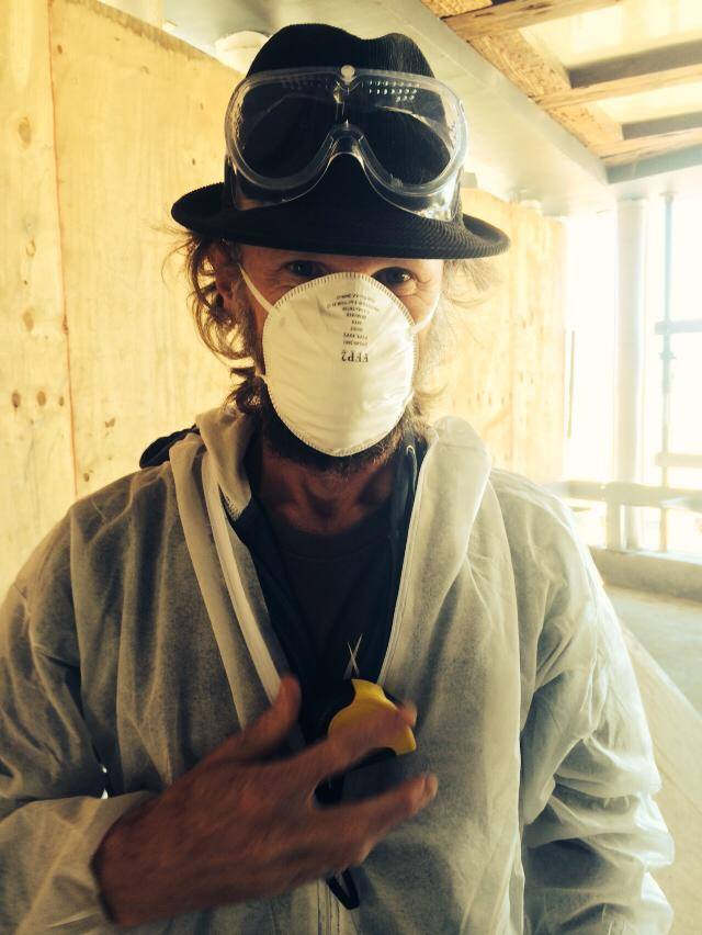 Tigersmilk decor, wearing the mask and protective gear © Don's Art