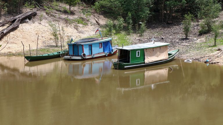 Boats of Brazil, Amazon River, Livramento community. Copyright © Don's Art